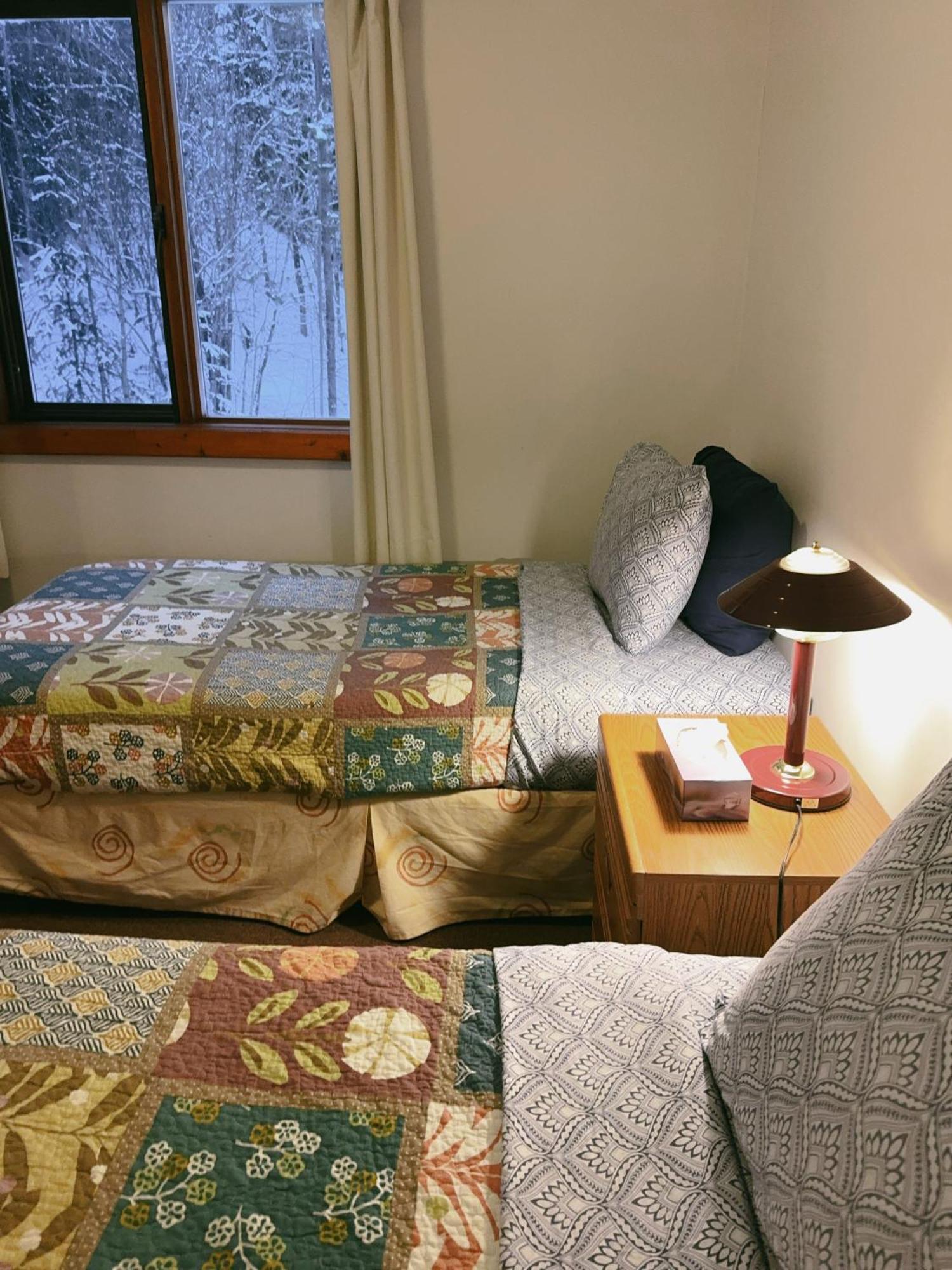 Alpine Meadows Lodge Голден Экстерьер фото